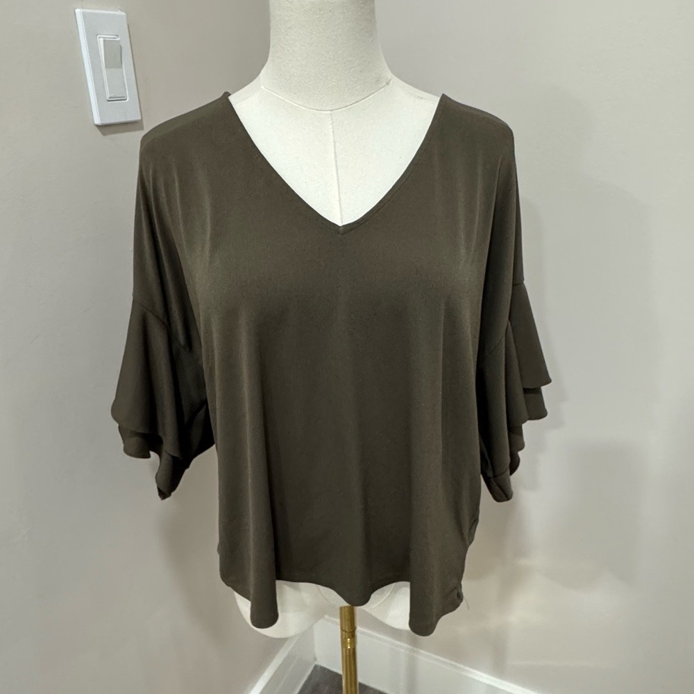 Express Olive Green Top Blouse Medium - Picture 2 of 5
